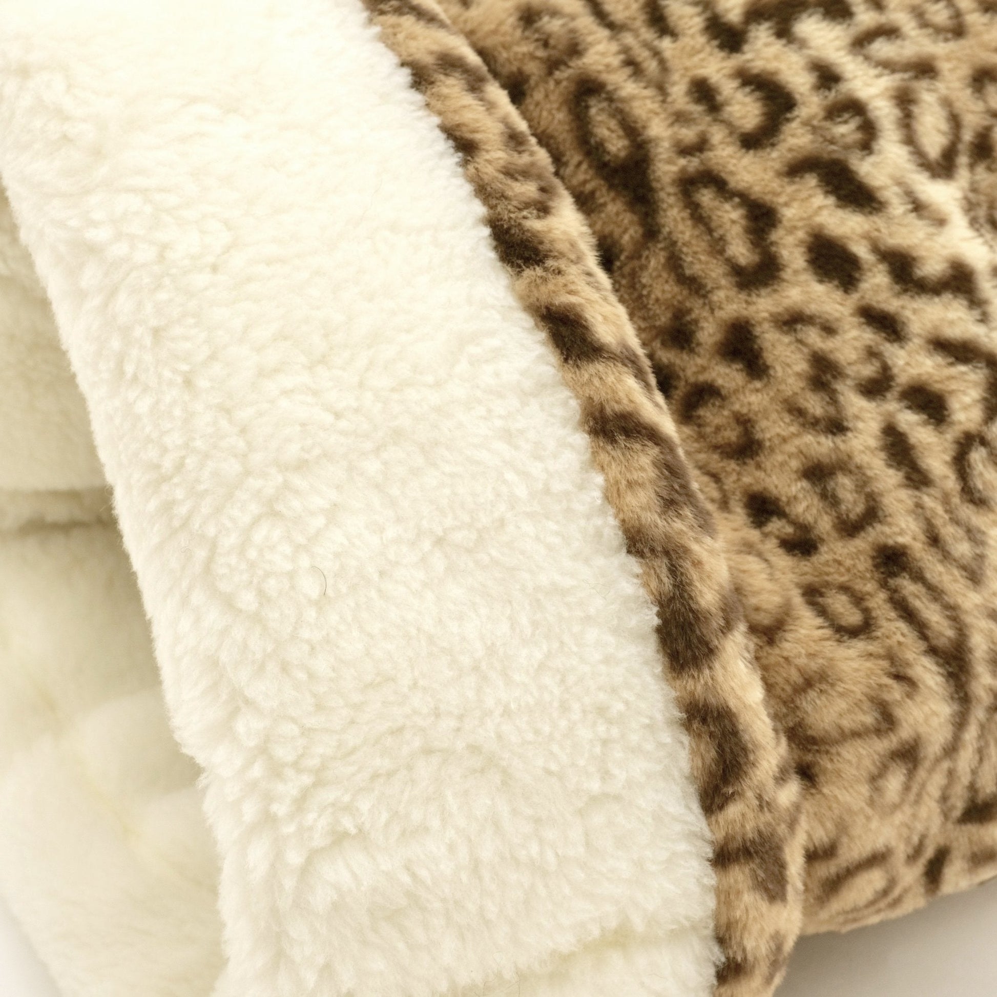 Snooza The Cat Bed - Woonona Petfood & Produce