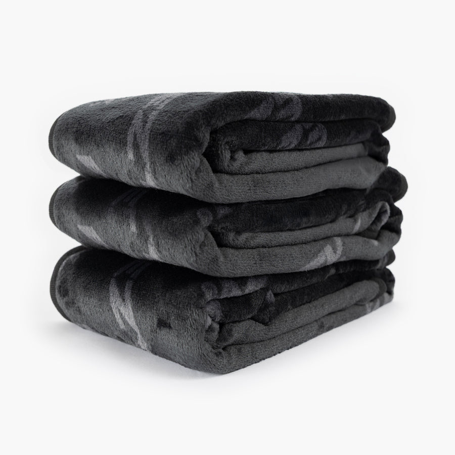 Ezydog Super Soft Blanket 90cm x 120cm Black - Woonona Petfoods