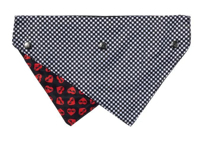 Fuzzyard Bandana - Heartbreaker - Woonona Petfood & Produce