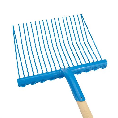 Stable Rake Metal Supreme - Woonona Petfoods